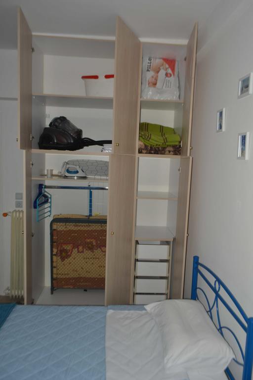 Cosy Apartment Pinotsi Aten Exteriör bild